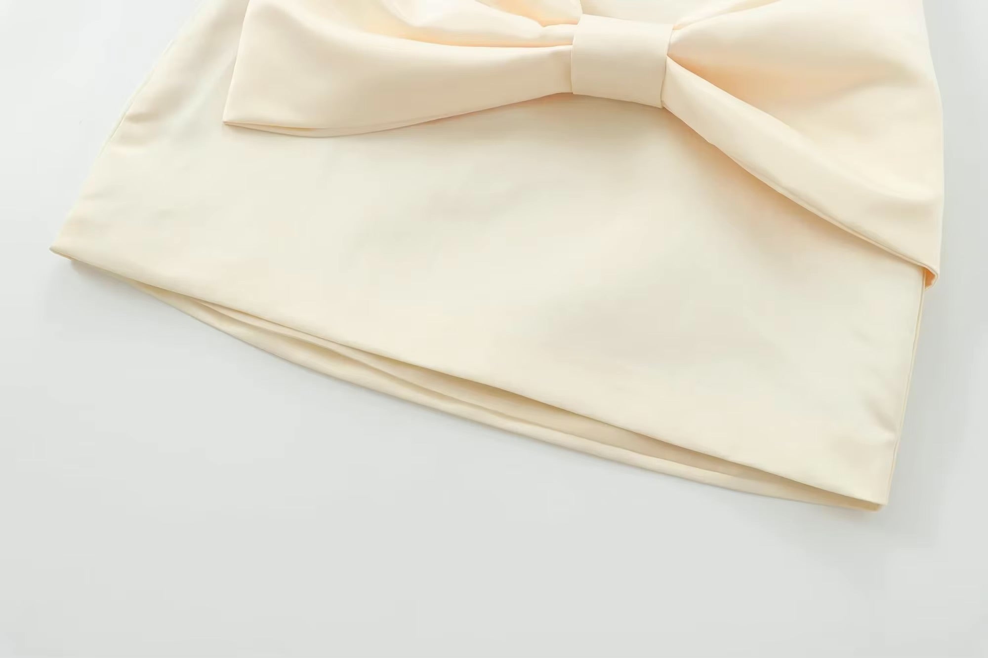 MARIE - BOW MINI SKIRT