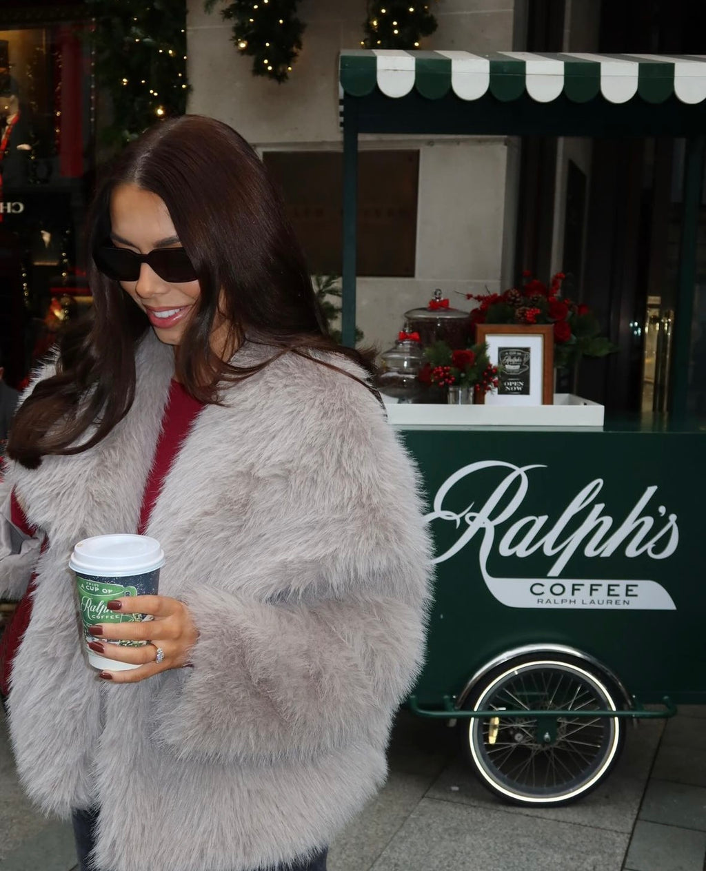 DEMURE - FAUX FUR COAT
