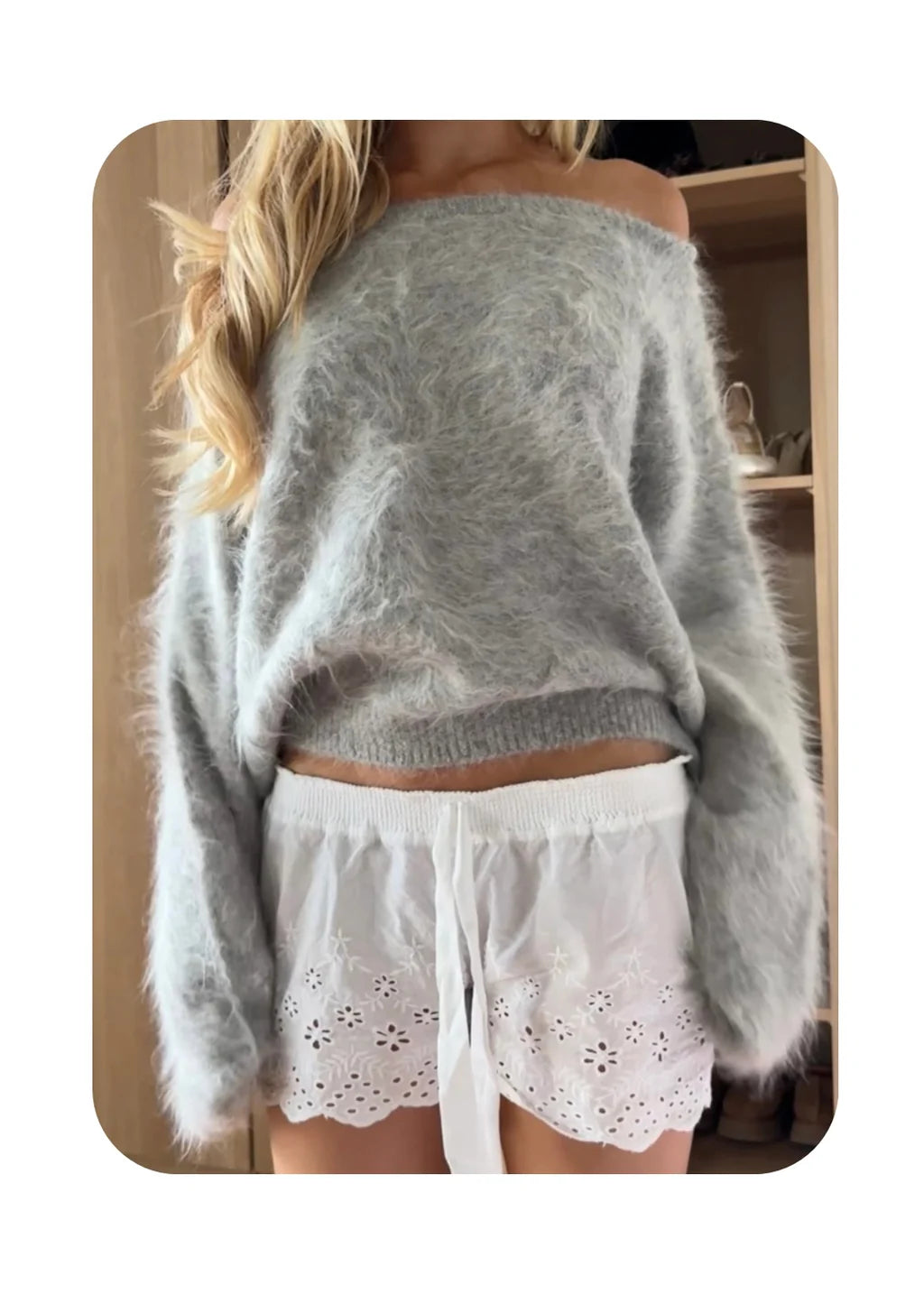 AMI - ONE SHOULDER KNITTED JUMPER