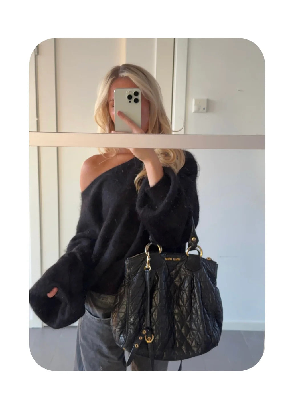 AMI - ONE SHOULDER KNITTED JUMPER