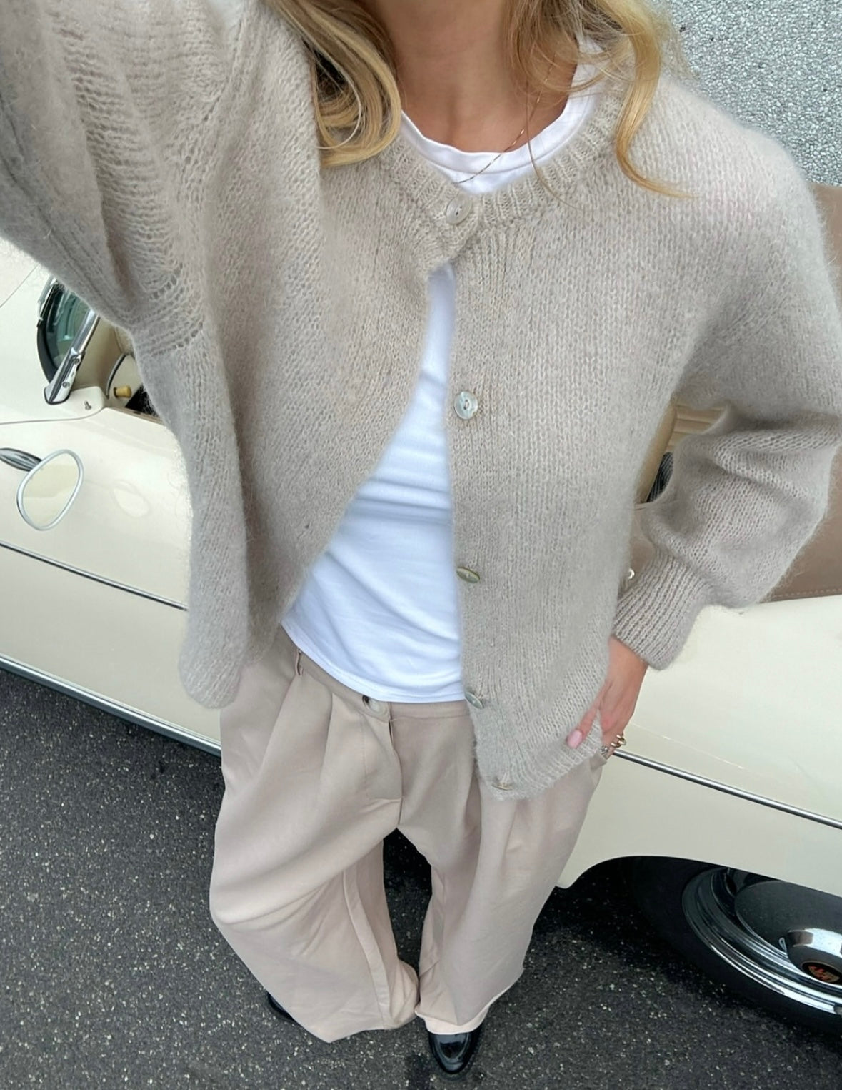 ALICE - KNITTED BUTTON CARDIGAN