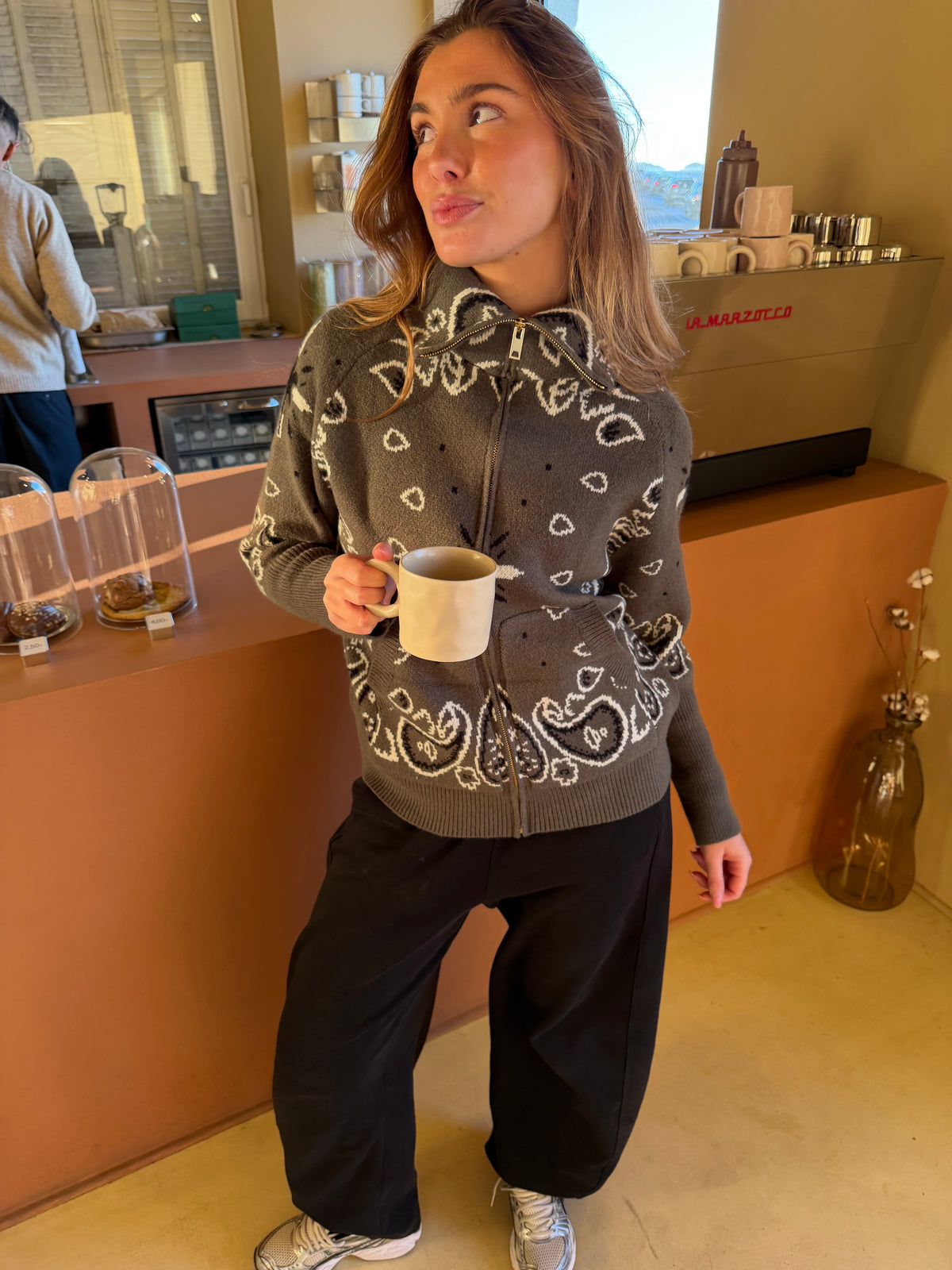 JOEY - PAISLEY ZIP UP CARIDGAN