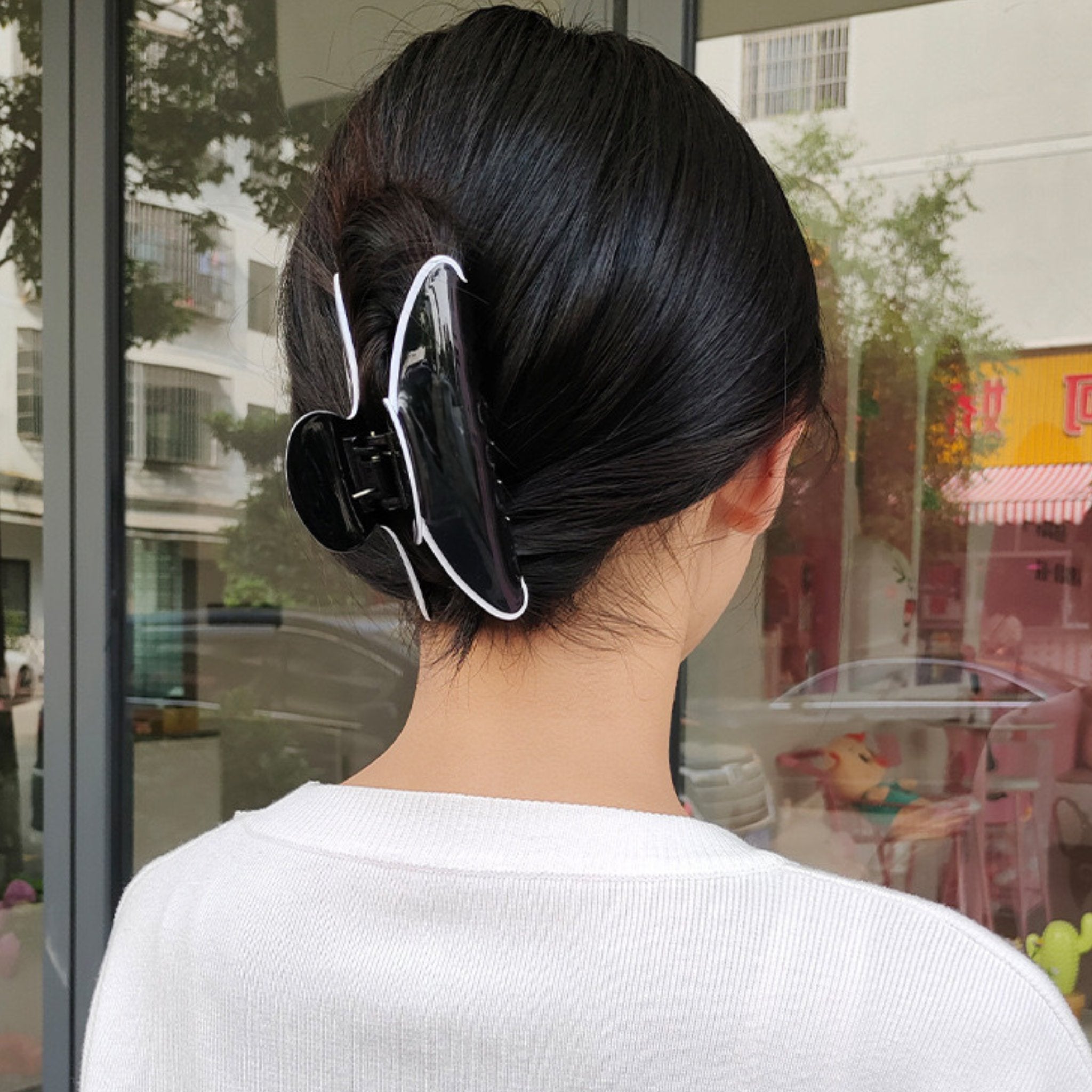 LOLA - CONTRAST CLAW CLIP