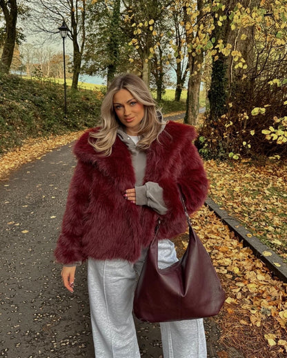 DEMURE - FAUX FUR COAT