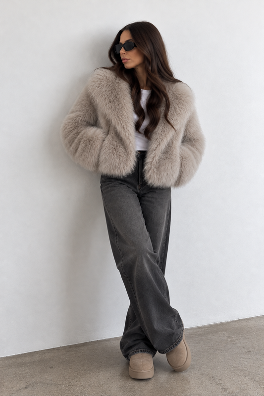 DEMURE - FAUX FUR COAT