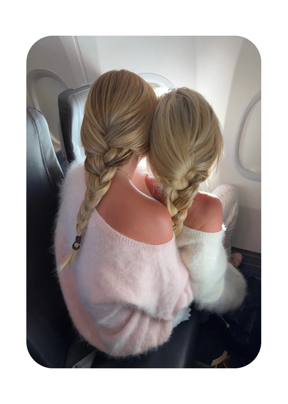 AMI - ONE SHOULDER KNITTED JUMPER