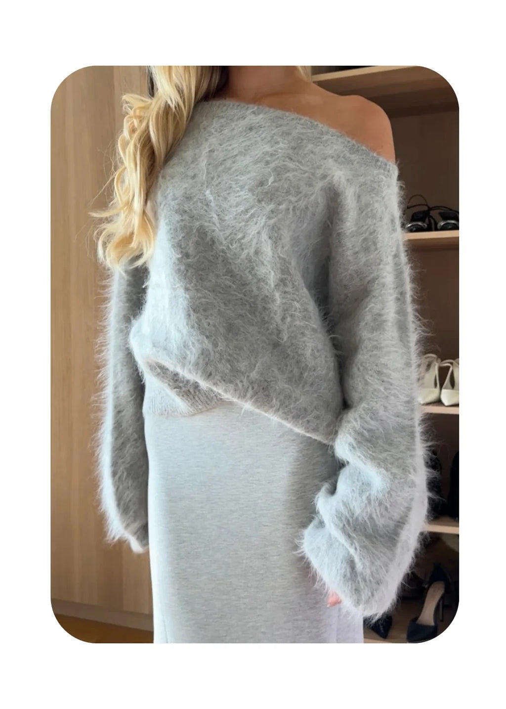 AMI - ONE SHOULDER KNITTED JUMPER