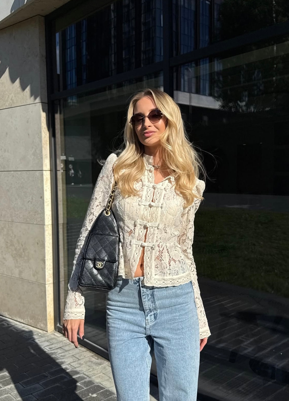 ELSA - LACE BRODERIE TOP