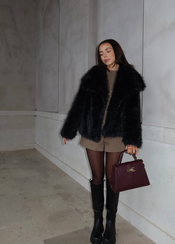DEMURE - FAUX FUR COAT