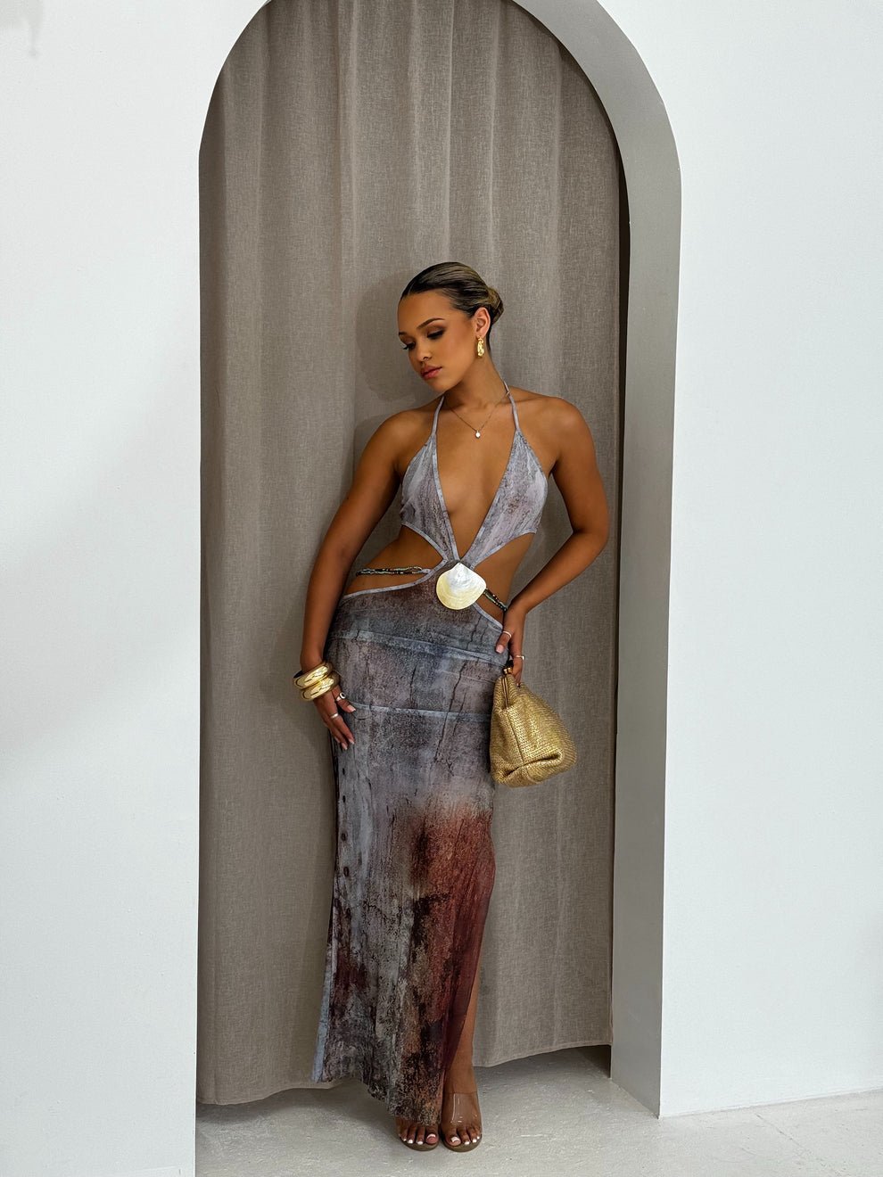 SHAKIRA - HARLOWE