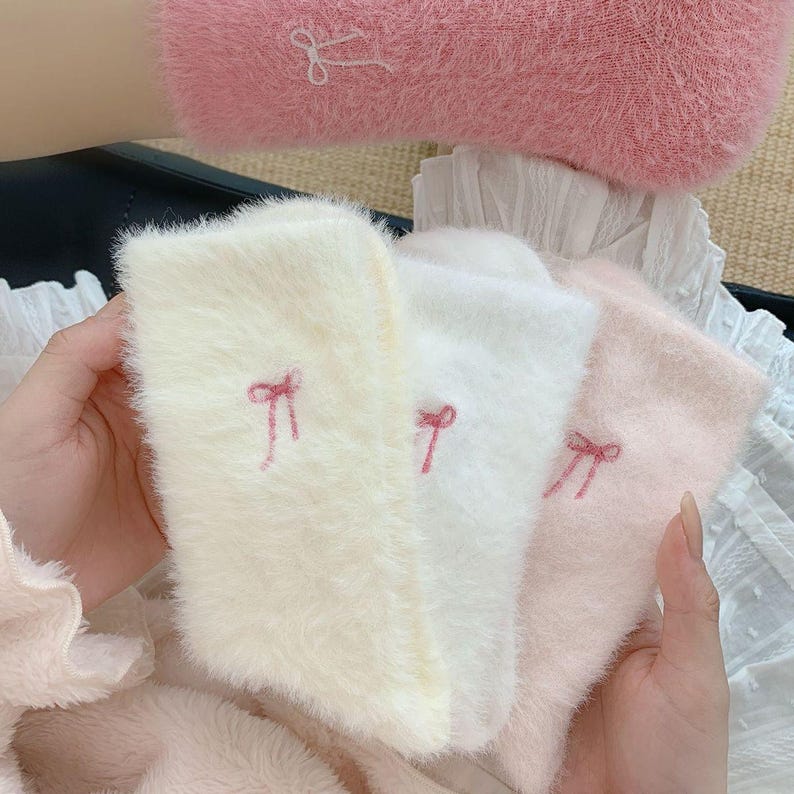 EVIE - 4 PACK BOW SLIPPER SOCKS