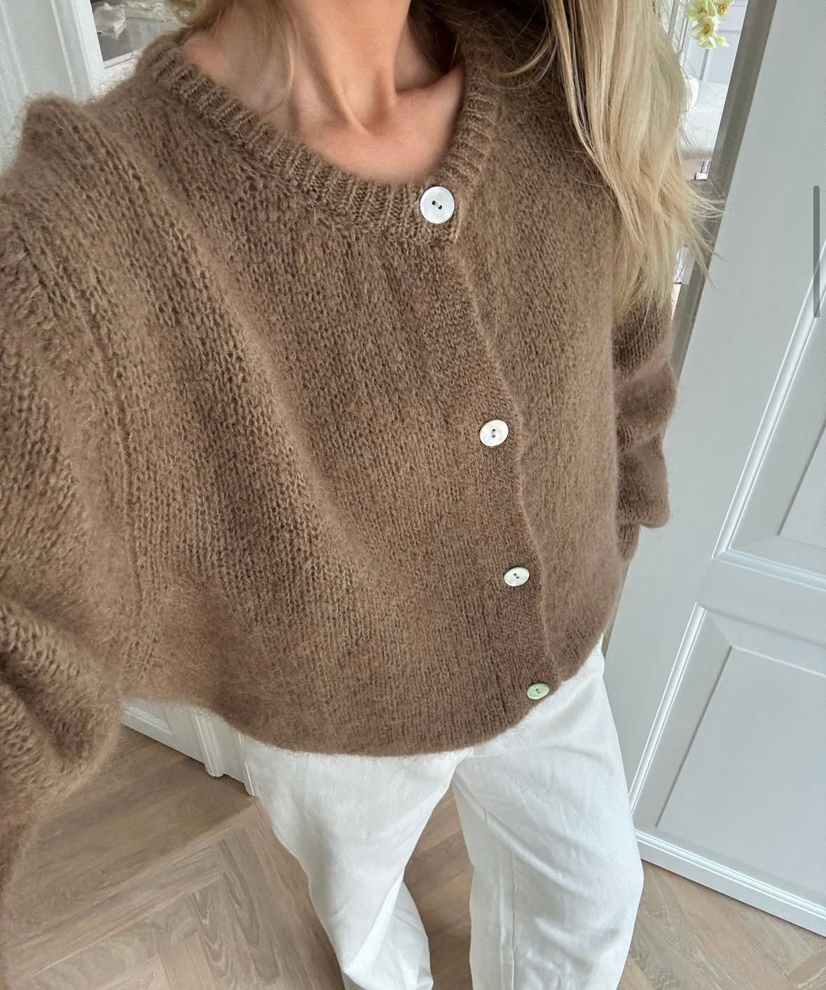 ALICE - KNITTED BUTTON CARDIGAN